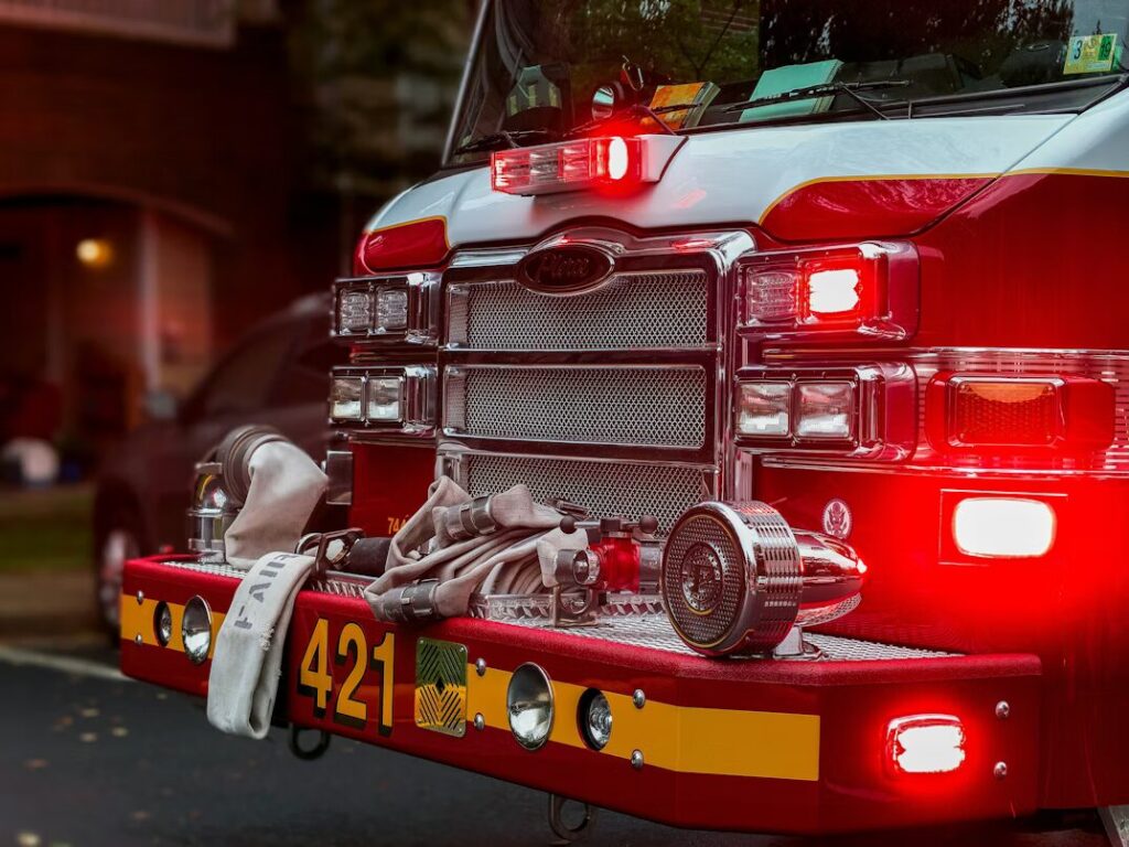 Bomberos del Condado Nueces apoyan combate de incendio en Linn-San Manuel