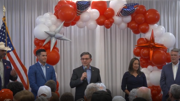 Mike Johnson visita McAllen para respaldar a candidatos republicanos al Congreso