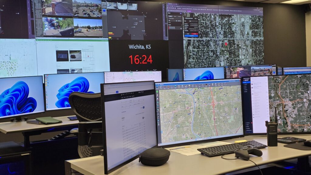 Policía de Wichita inaugura Centro de Vigilancia en Tiempo Real para reforzar la seguridad en la ciudad