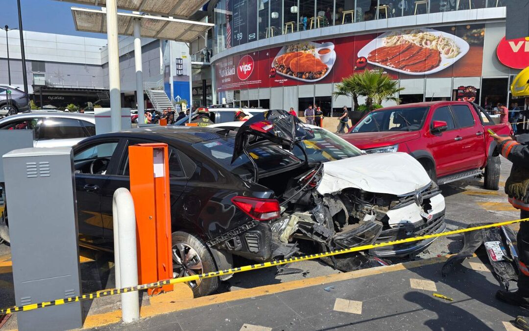 Accidente mortal en Vía Atlixcáyotl: Testigos afirman que jugaban carreritas