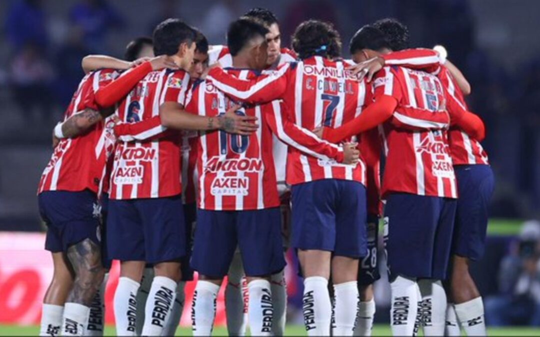 Chivas en Crisis: Bajas Implican la Salida de Dos Jugadores Clave para el Clausura 2026