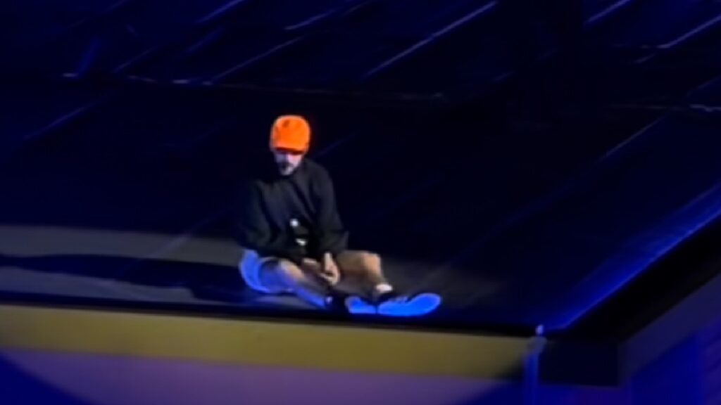 Bad Bunny se Caé en su Primer Concierto en CDMX: ¡Todo lo que Necesitas Saber!