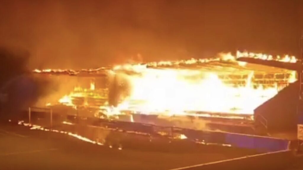 Menores de Edad Incendian Estadio Tras Fracaso Deportivo en Phoenix