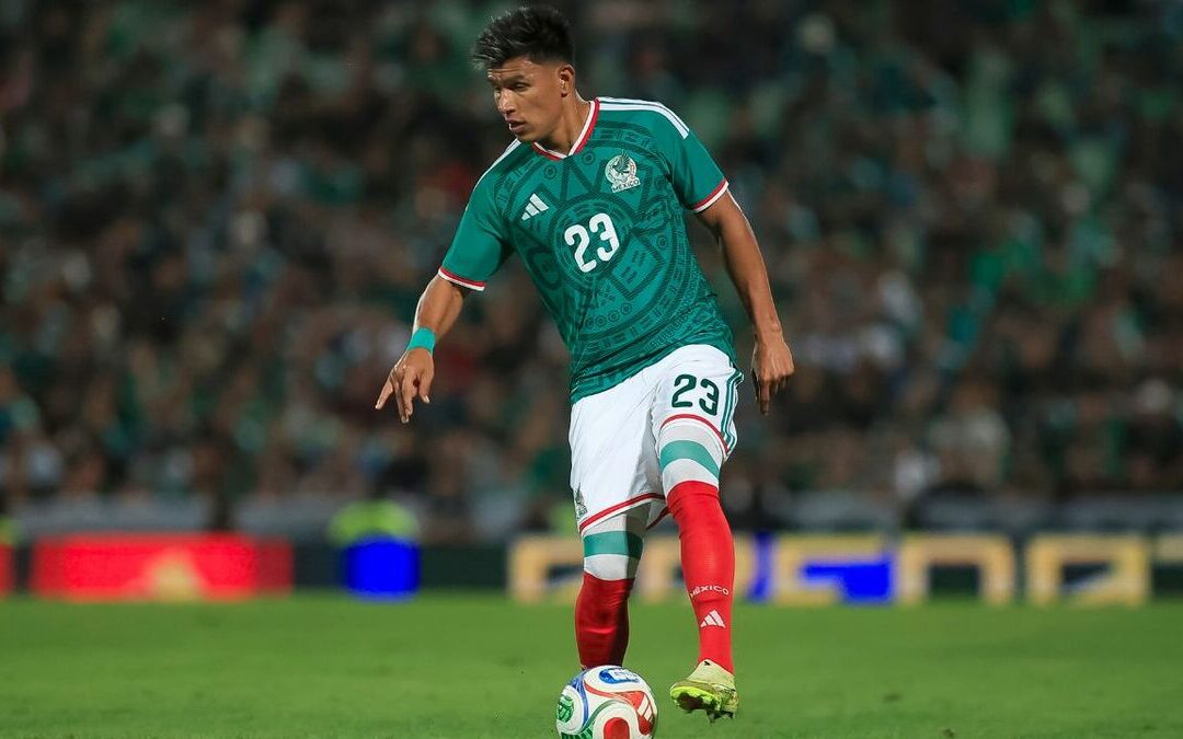 Descubre la Camiseta Retro de México Inspirada en el Mundial 1986: ¡Las Mejores Fotos!