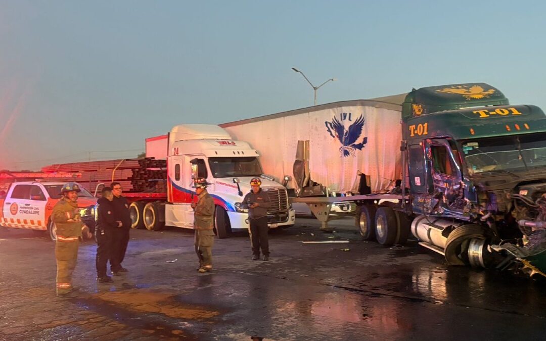 Accidente en el Bulevar Miguel de la Madrid Causa Caos Vial en Guadalupe: Tres Carriles Cerrados