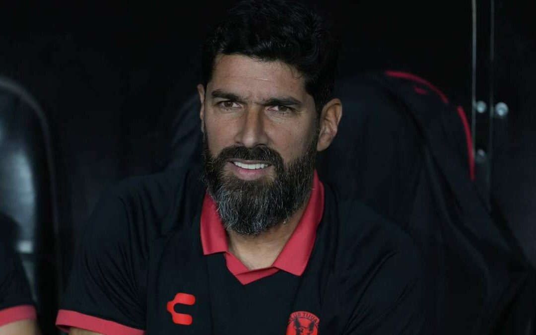 Loco Abreu Envía un Mensaje Inesperado sobre su Futuro en Xolos