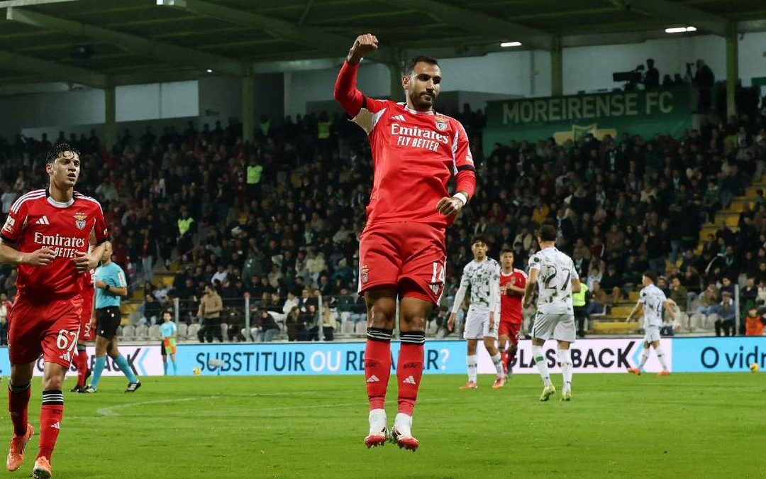 Benfica logra una victoria contundente ante Moreirense gracias a la actuación estelar de Pavlidis