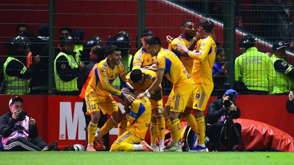 Tigres UANL da un paso firme hacia el campeonato con el gol de Gignac