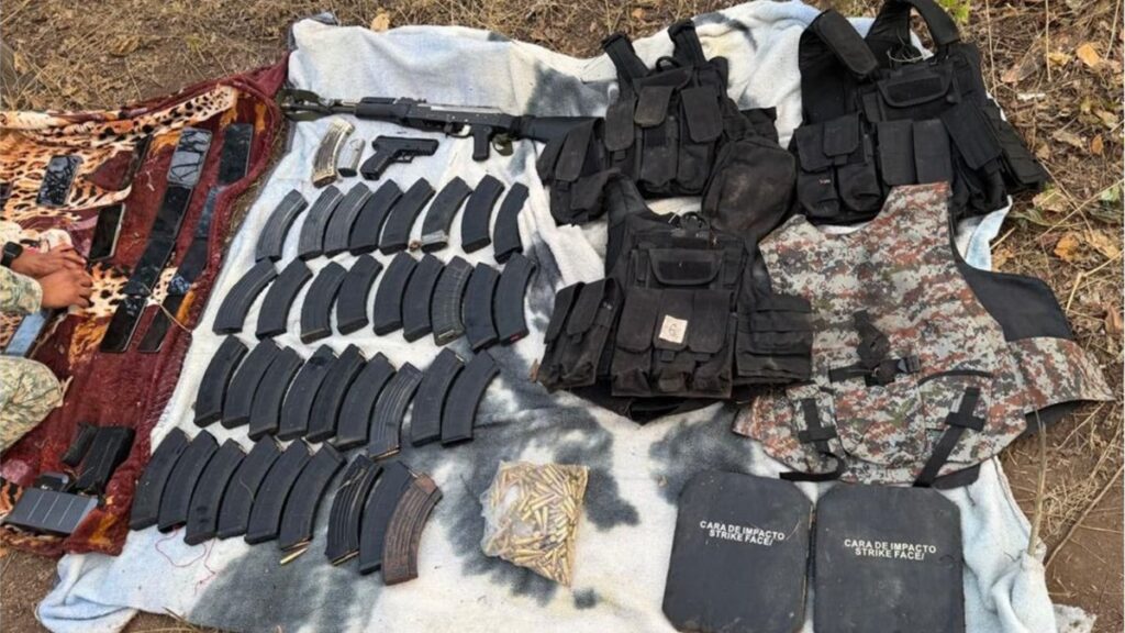 Operativo Militar de la Sedena en Colima y Michoacán: Se Desmantela Campamento y Se Detienen a 6