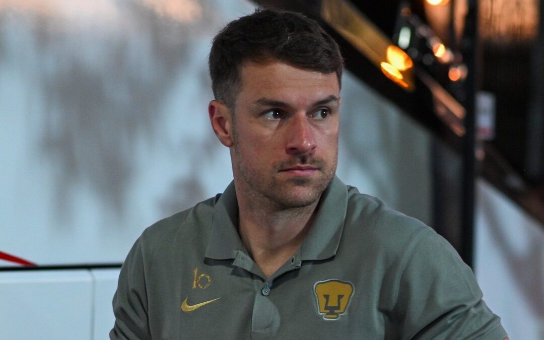 Aaron Ramsey denuncia rescisión de contrato con Pumas a pesar de su recuperación