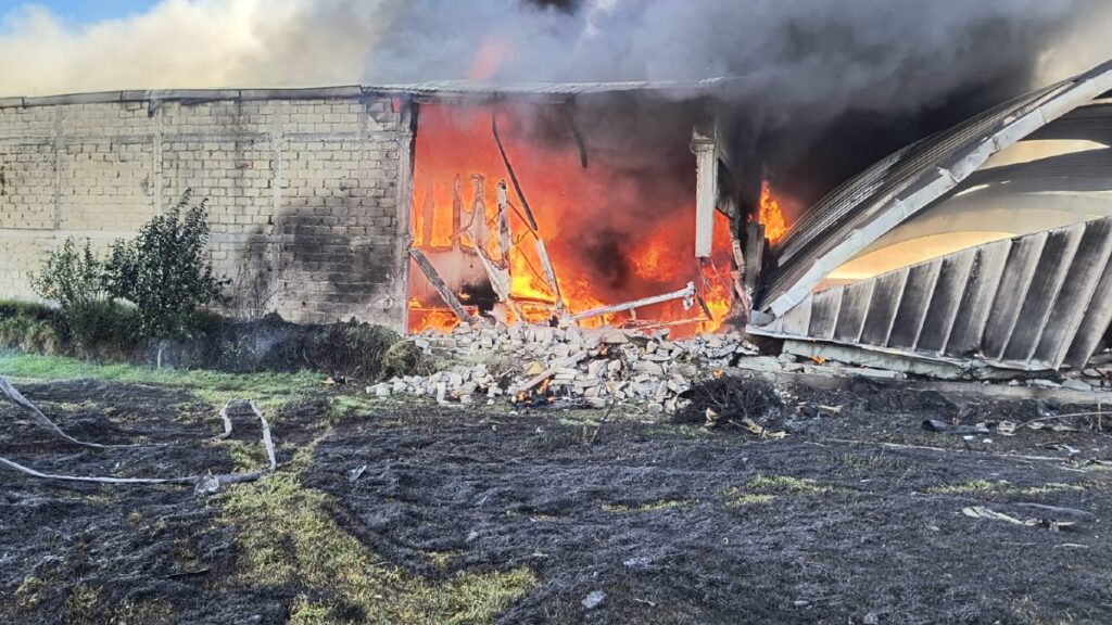 Impactantes VIDEOS de la caída de una aeronave cerca del Aeropuerto de Toluca