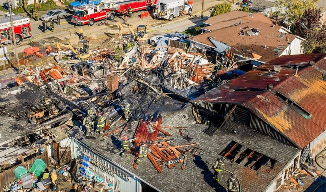 Explosión de Casa en Phoenix: Capturan el Momento de la Fuga de Gas en Impactante VIDEO