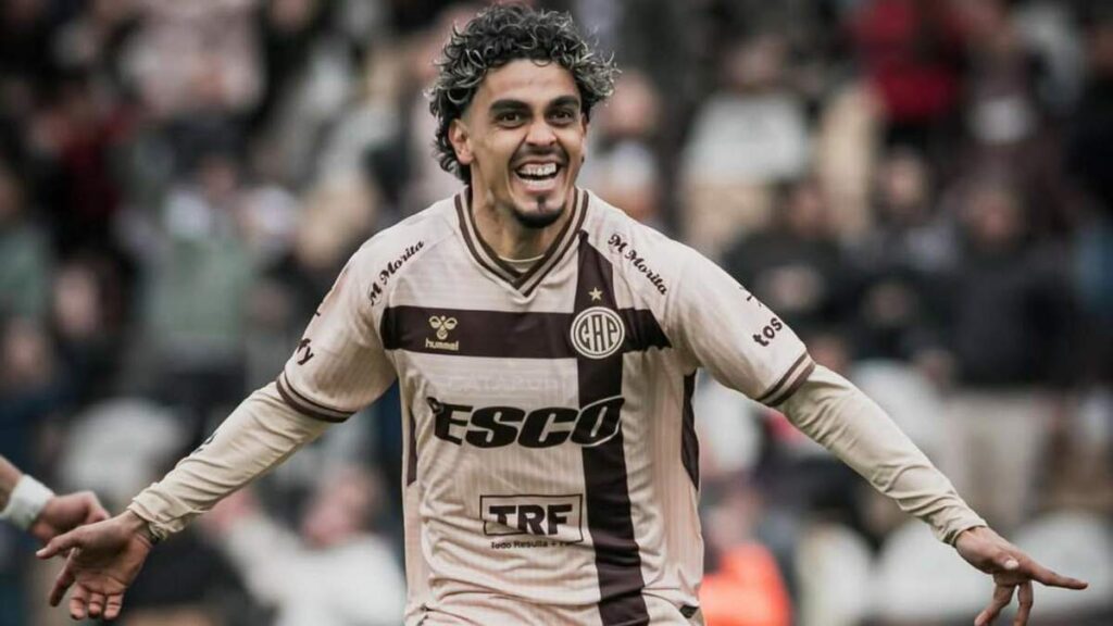 Pumas Acelera el Fichaje de Ronaldo Martínez, Delantero Paraguayo Prometedor