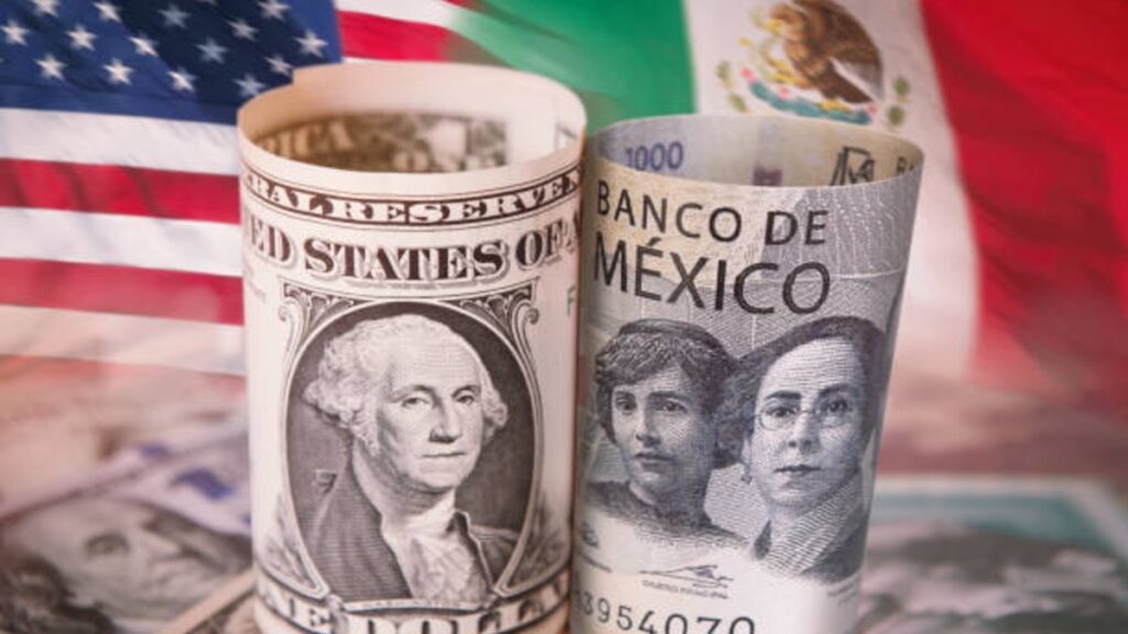 Dólar Hoy: Tipo de Cambio del Peso Mexicano Apreciado a 17.95 Unidades este 16 de Diciembre