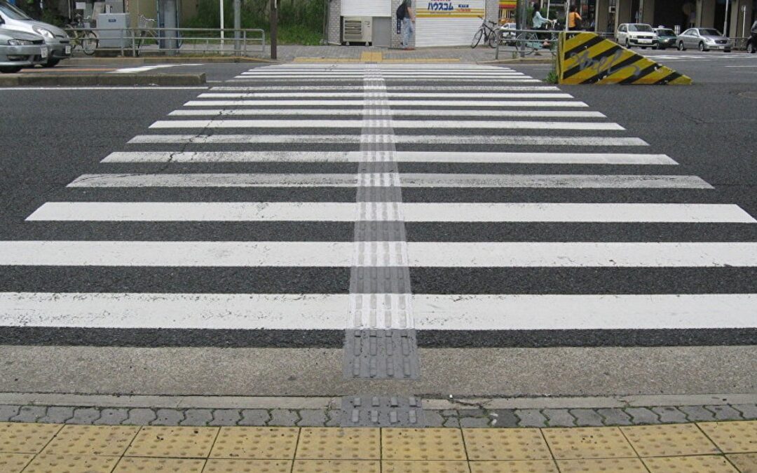 Accidente Fatal: Peatón de 52 Años Muere Atropellado en Tropicana Avenue