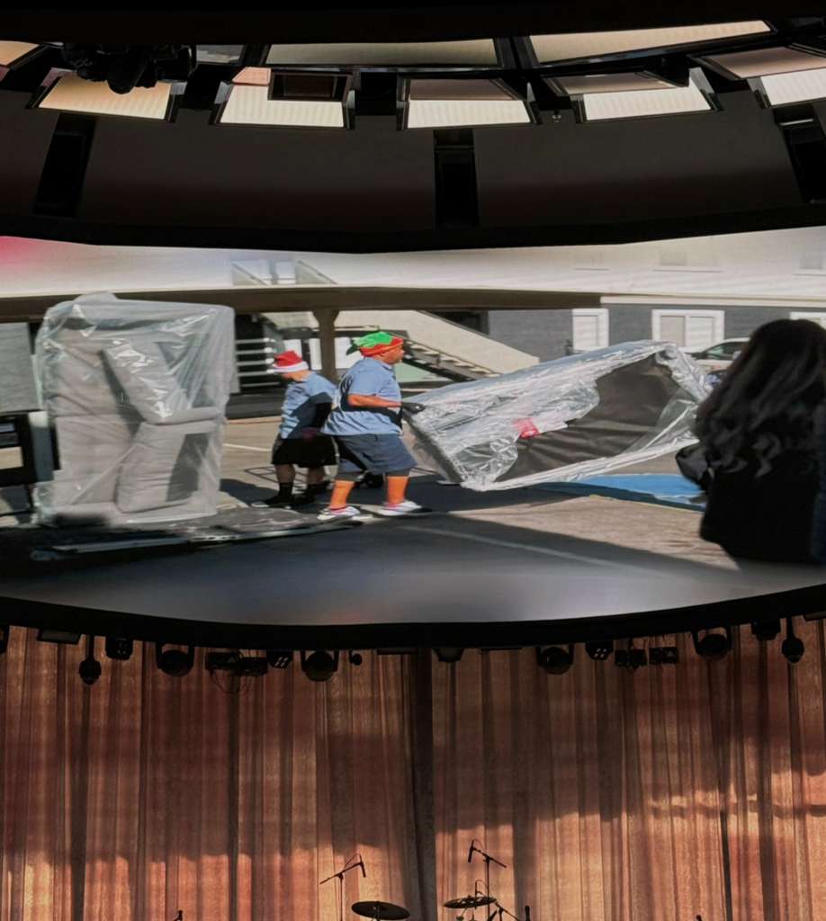 30 Familias en Las Vegas Reciben Regalos y un Hogar Gracias a ‘Home for the Holidays’