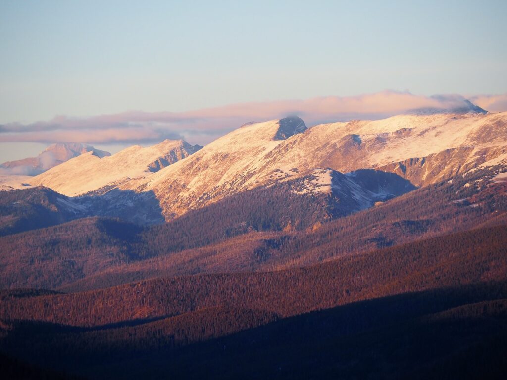 Impacto de la Nieve Escasa en los Centros de Esquí en Colorado