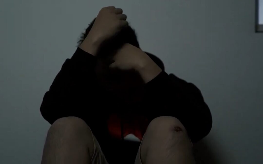 Entendiendo la depresión navideña y su relación con la depresión estacional