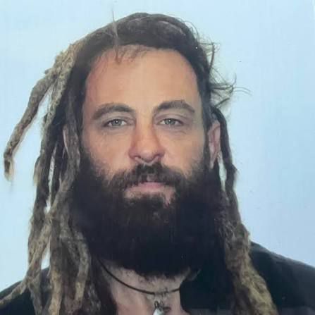 Chad Ollinger: Estrella de TV bajo investigación por asesinato en Las Vegas