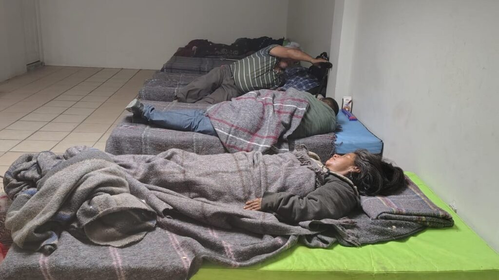 Albergue en Torreón Aporta Calidez a 7 Personas en Situación de Calle Durante el Invierno