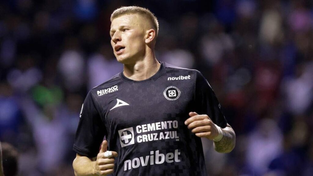 Mateusz Bogusz: La Novela FutbolĂstica ContinĂșa en Cruz Azul