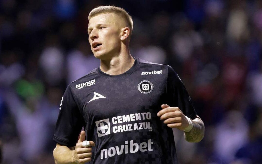 Mateusz Bogusz: La Novela Futbolística Continúa en Cruz Azul