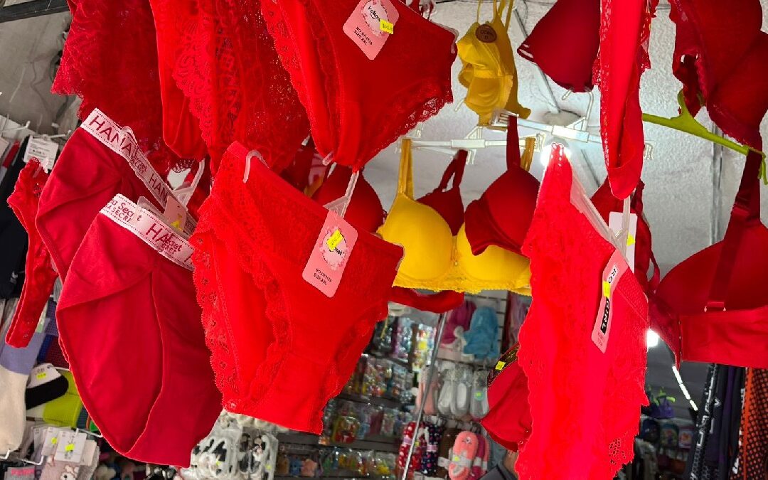 Calzones de Colores: El Ritual de Año Nuevo que Promueve Fe, Amor y Prosperidad