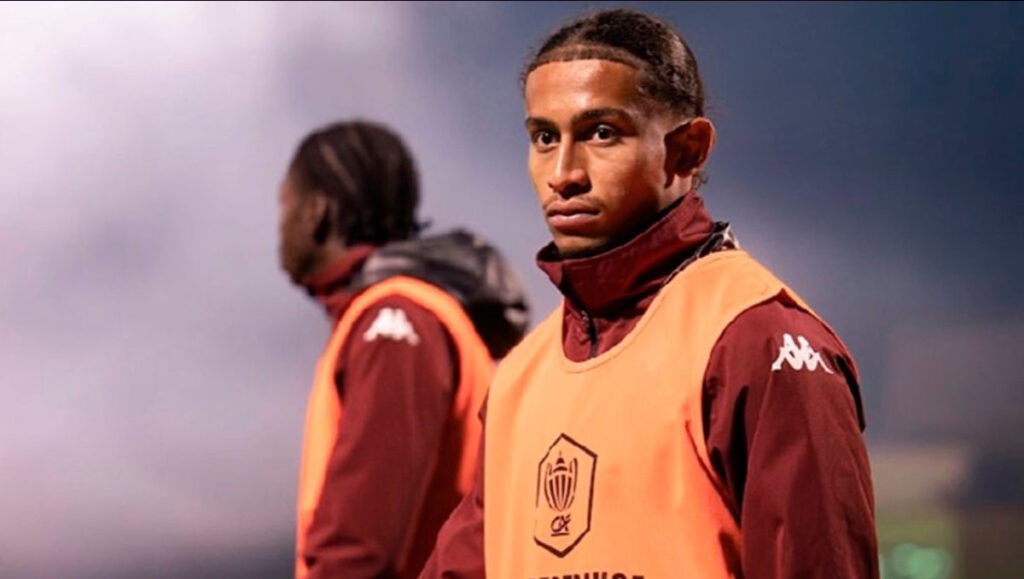 Jugador del Metz gravemente herido en incendio en Suiza y trasladado en helicóptero a Alemania