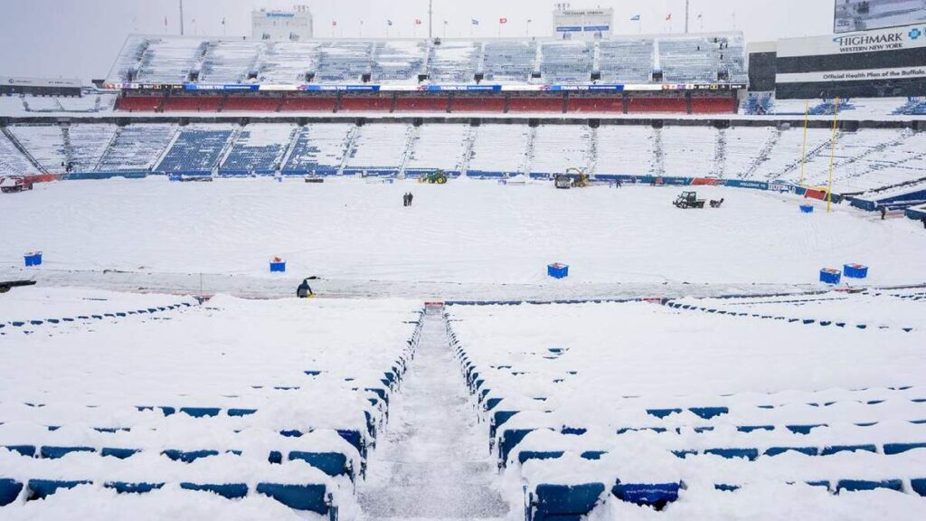 Buffalo Bills Llama a Sus Aficionados para Palear la Nieve en el Highmark Stadium