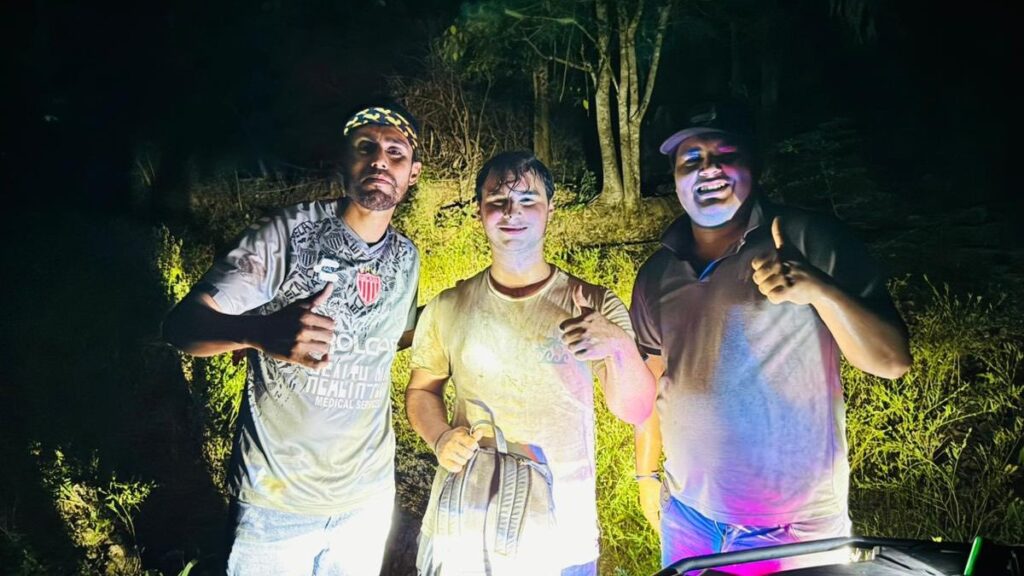 Rescatan a joven canadiense extraviado en Bahía de Banderas, Nayarit