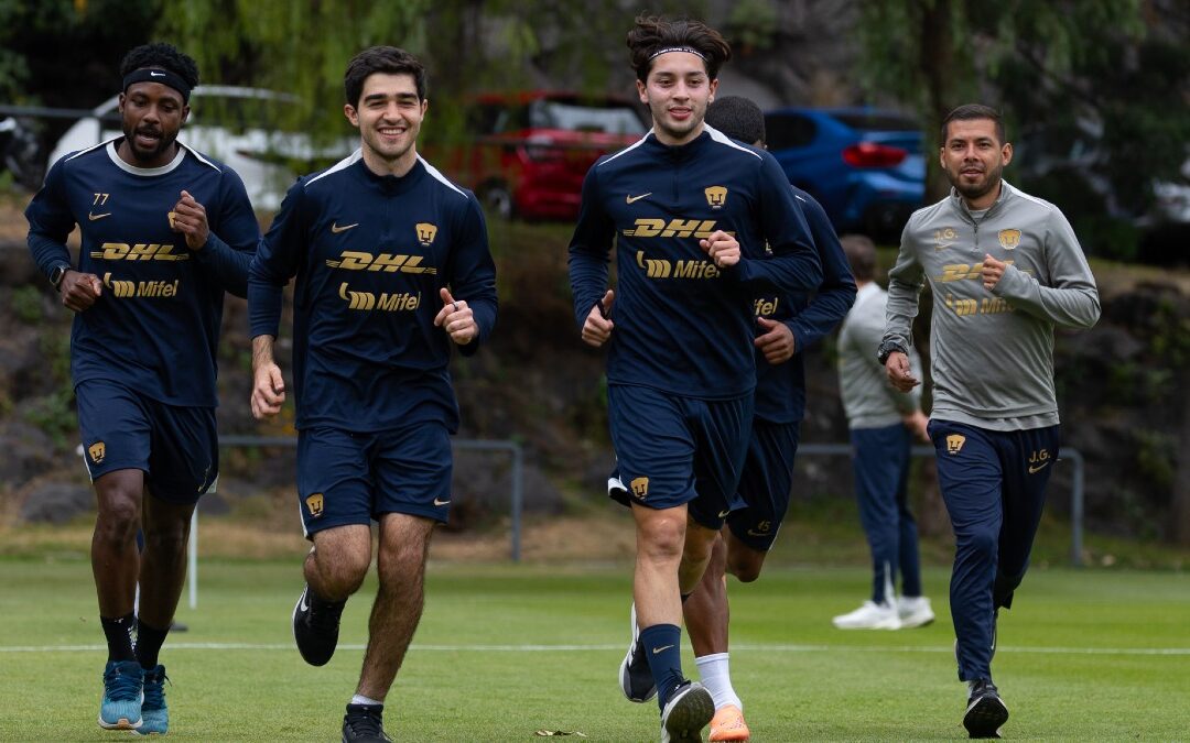 Pumas Busca Refuerzos: Tres Delanteros Clave para el Clausura 2026