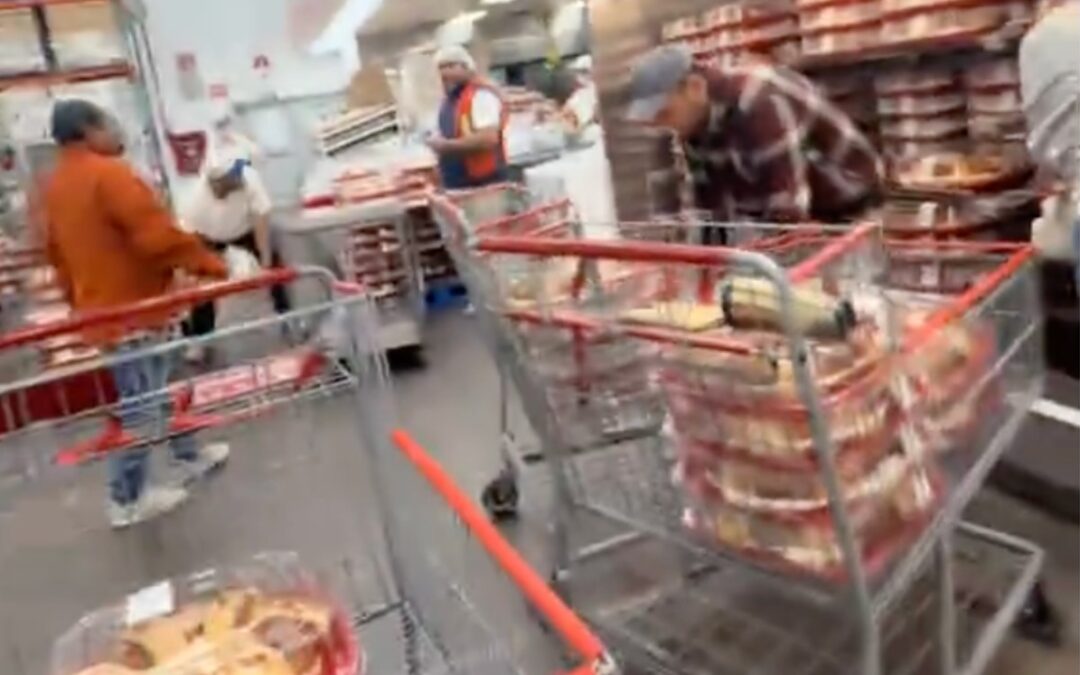 Compradores Compulsivos: El Frenesí por las Roscas en Costco Guadalajara Comienza