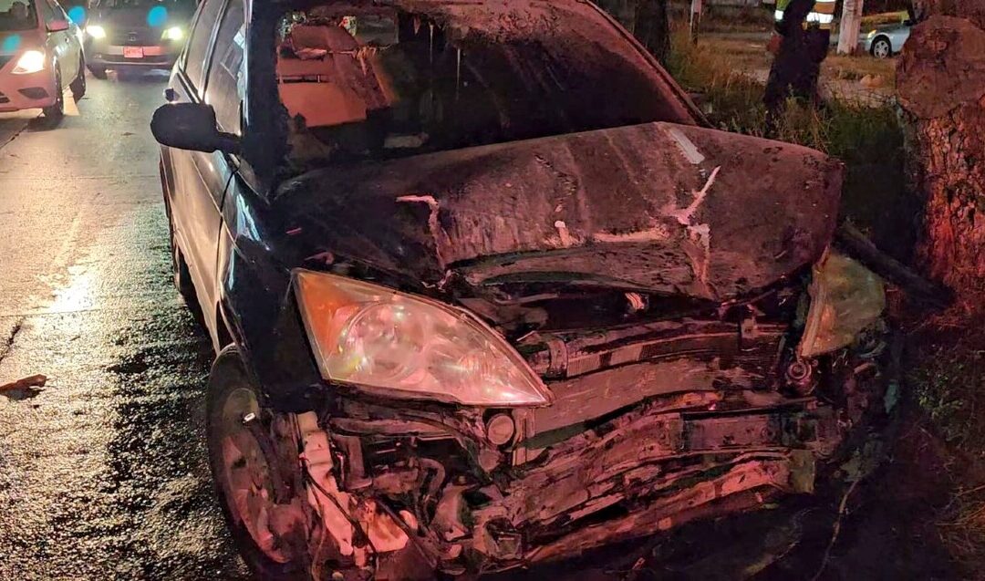 Accidente Automovilístico en Tonalá: Choque que Provoca Incendio de Camioneta