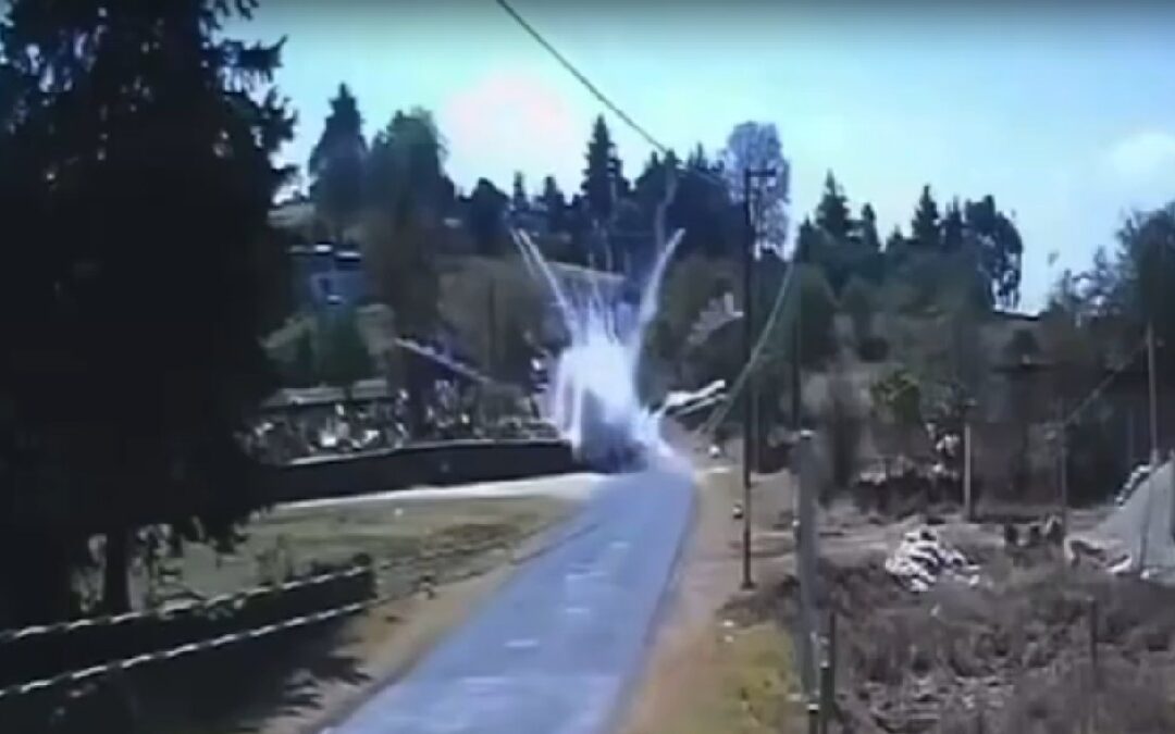 Joven sufre quemaduras graves tras explosión de pirotecnia en Jilotepec