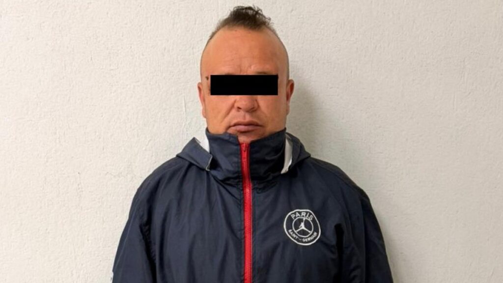 Detención en Ecatepec: Un hombre machetea a padre e hijo, uno podría necesitar amputación