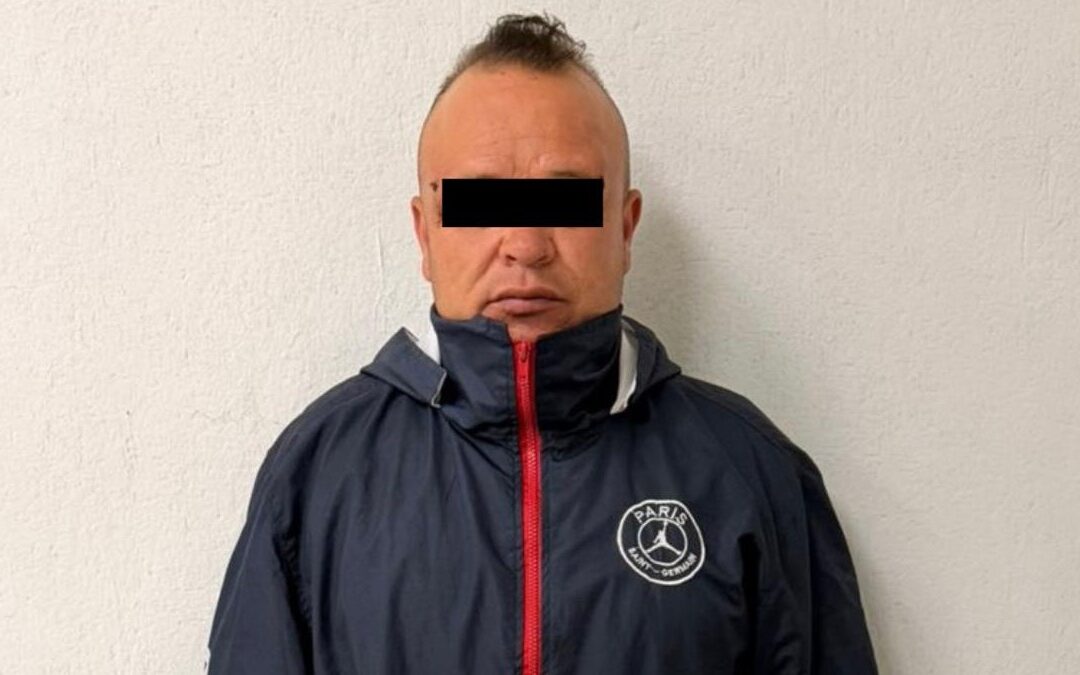 Detención en Ecatepec: Un hombre machetea a padre e hijo, uno podría necesitar amputación