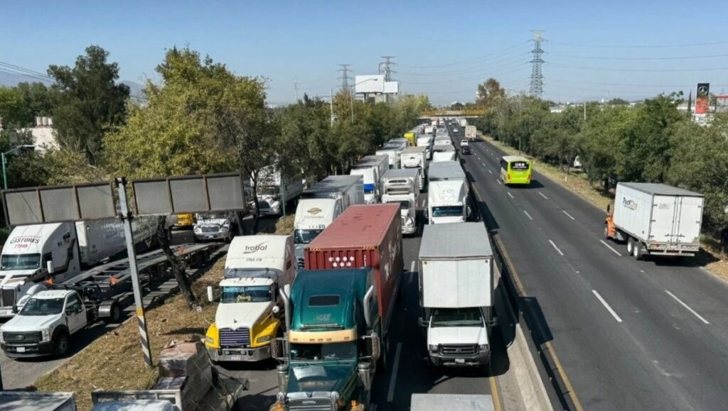 Actualización EN VIVO: Autopista México-Querétaro – Últimas Noticias y Cierres Viales