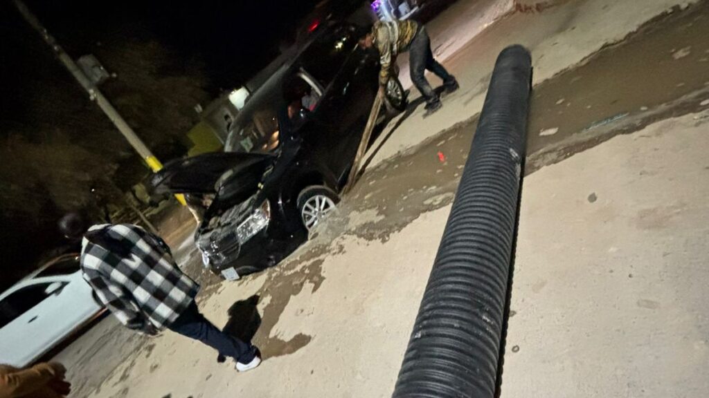 Accidente de camioneta en Las Carolinas: la Zanja de SIMAS genera preocupación en Torreón