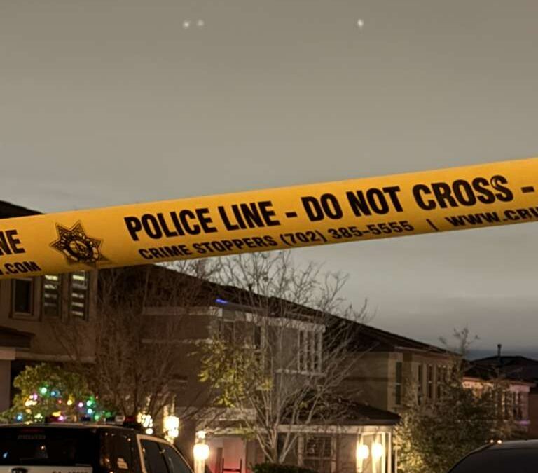 Tiroteo en Las Vegas: Propietario dispara a dos hombres dentro de su propiedad