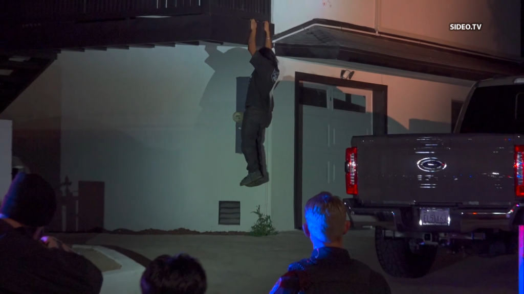 Incidente Inusual: Policía Rescata a Hombre del Techo en Encanto