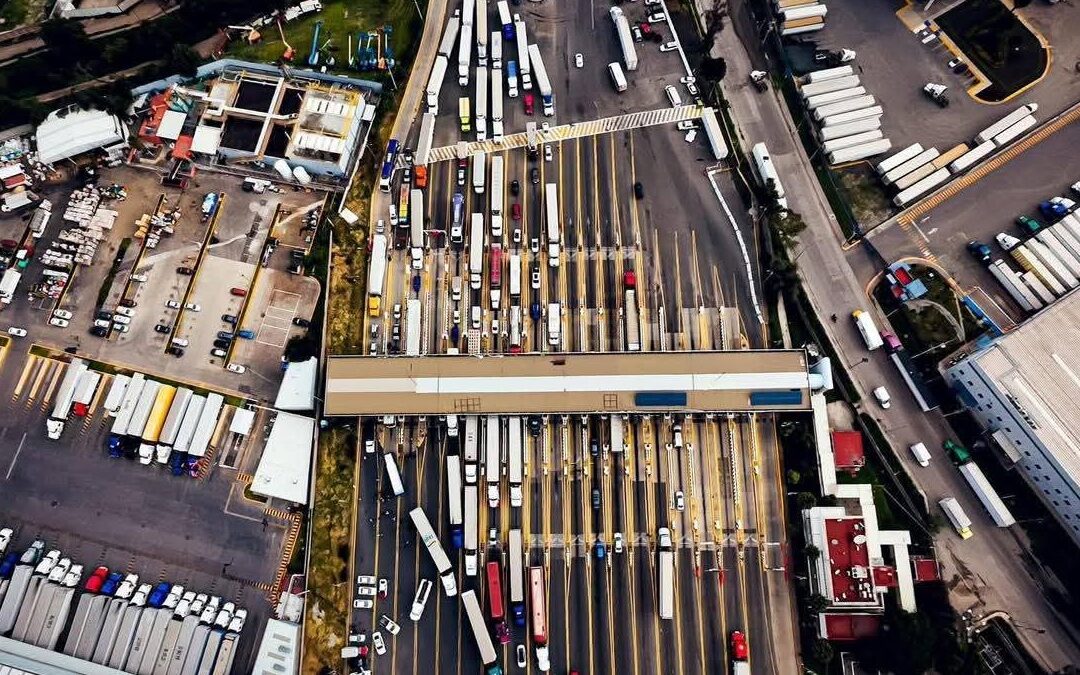 Noticias en Vivo: Autopista México-Querétaro con Choques y Cierres de Carretera hoy 18 de enero