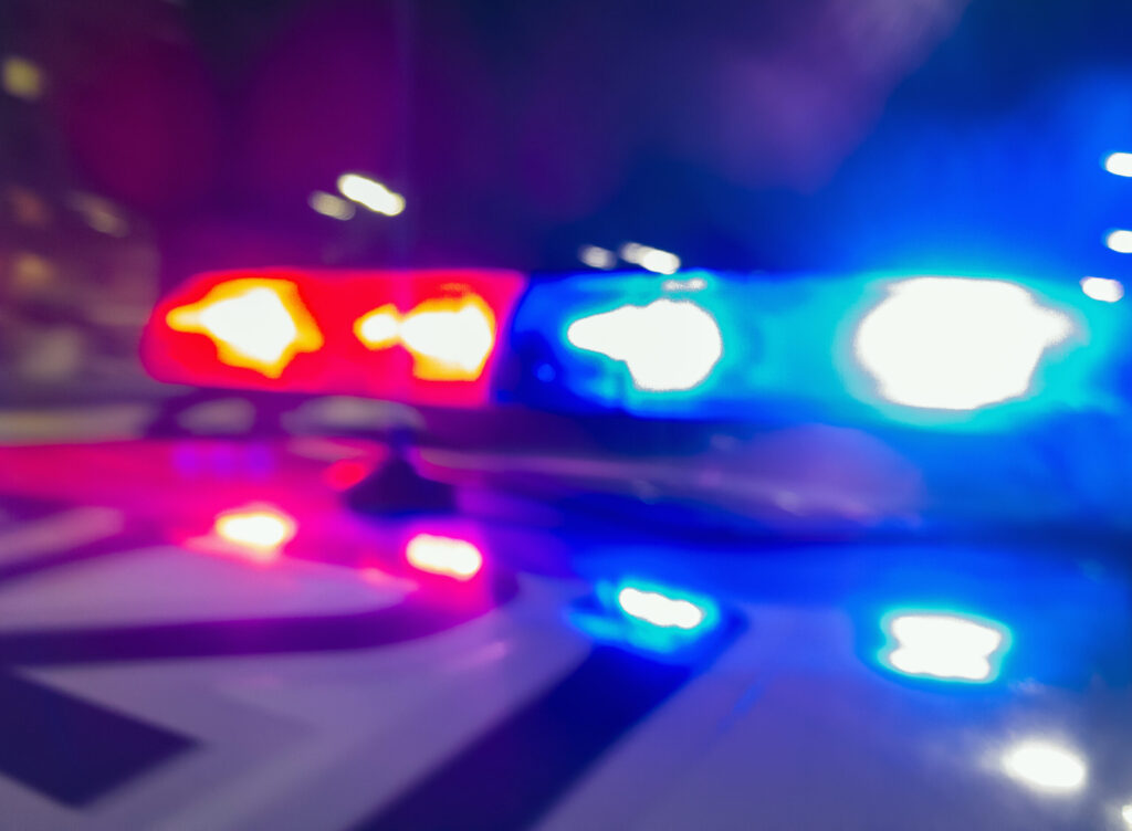 Arresto de Empleados de Restaurante tras Confrontación Violenta en Fraser